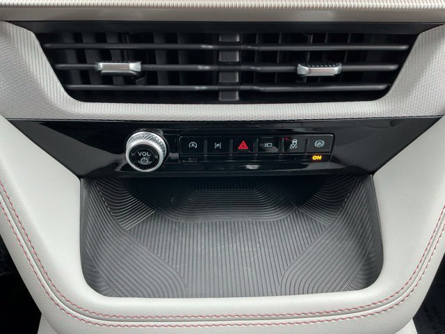 New 2026 Ford Explorer Active w/ Active Comfort Package RWD image 39