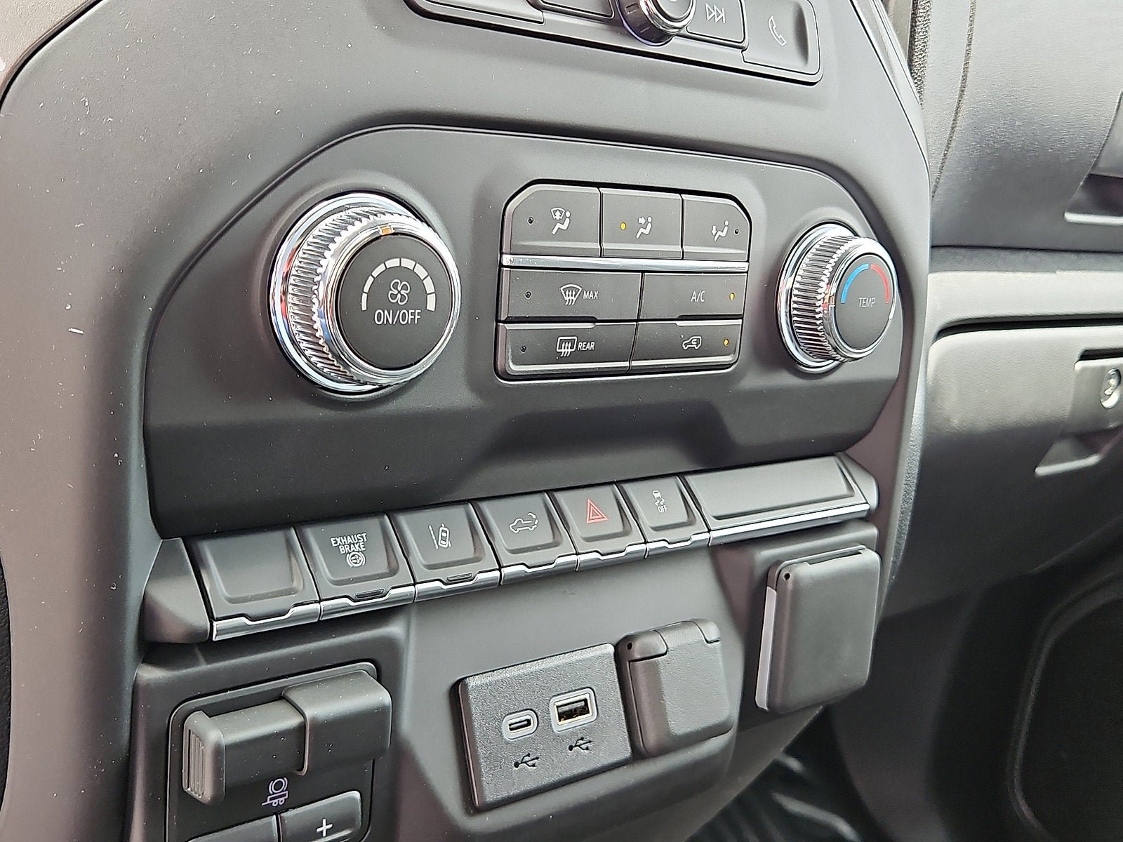 New 2026 GMC Sierra 2500 Pro w/ Convenience Package AWD/4WD image 19