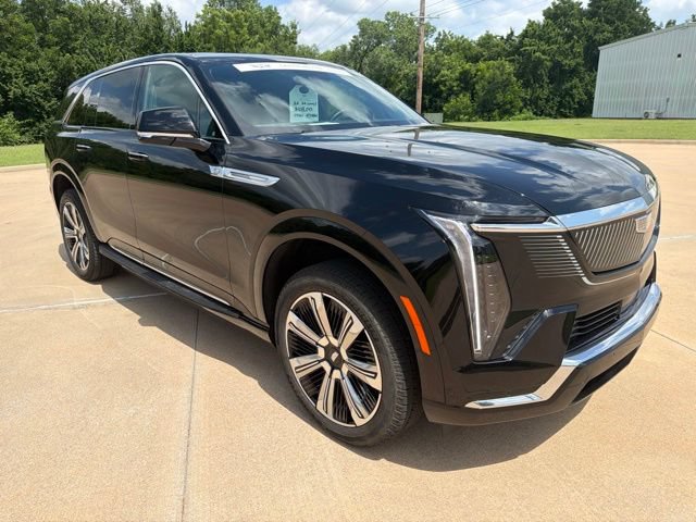 Certified 2025 Cadillac Escalade IQ Luxury 2 w/ LPO, Premium Carpet Package AWD/4WD image 7