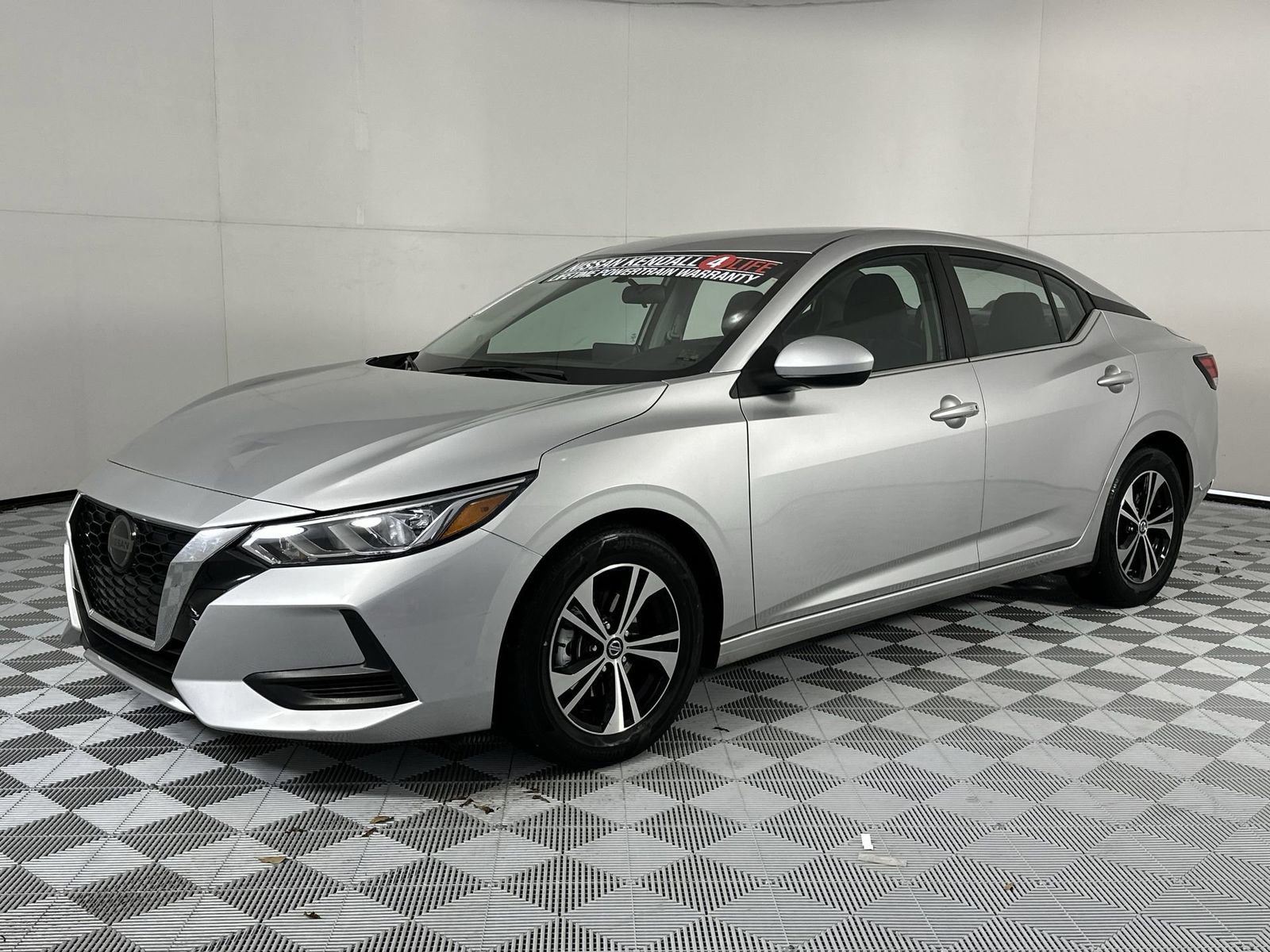 Used 2023 Nissan Sentra SV image 4