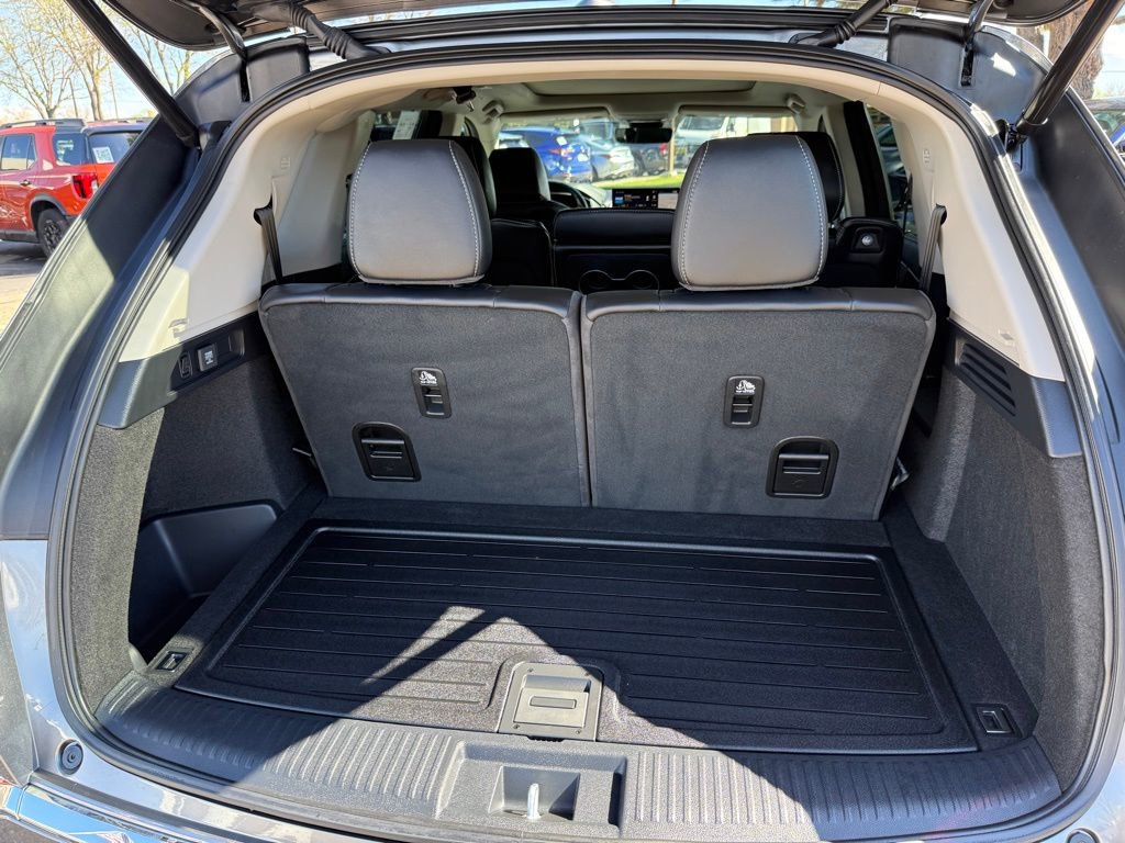 Used 2024 Acura MDX SH-AWD w/ Technology Package image 18