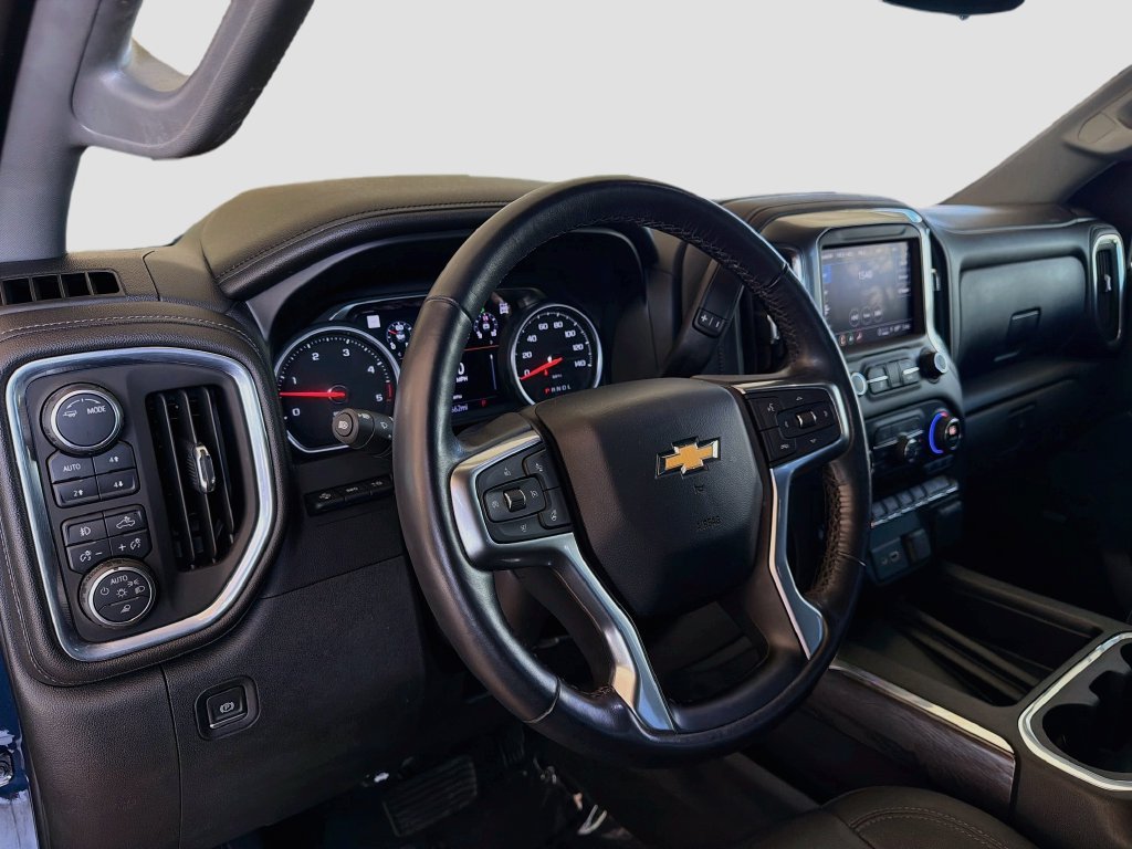 Used 2021 Chevrolet Silverado 2500 LTZ w/ LTZ Premium Package AWD/4WD image 9