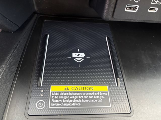 Used 2025 Honda Passport Black Edition image 17