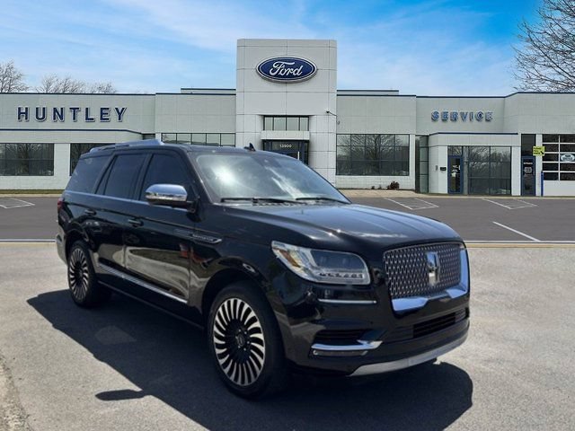 Used 2021 Lincoln Navigator Black Label AWD/4WD image 3