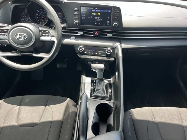 Used 2023 Hyundai Elantra SEL FWD image 15