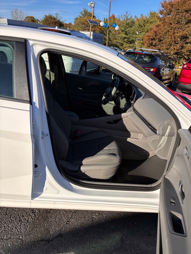 Certified 2026 Hyundai Elantra Sport FWD image 19