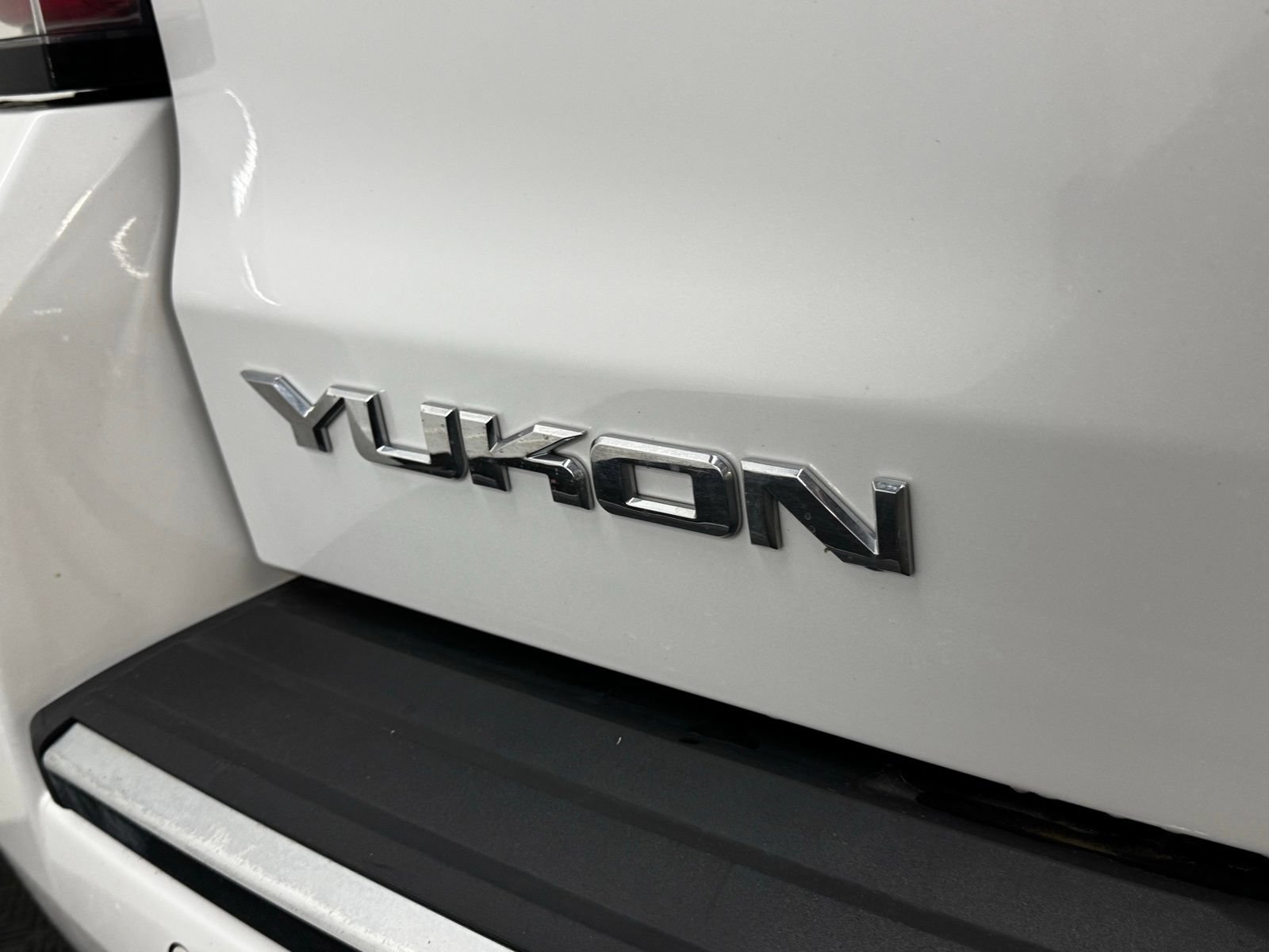 Used 2018 GMC Yukon Denali AWD/4WD image 7