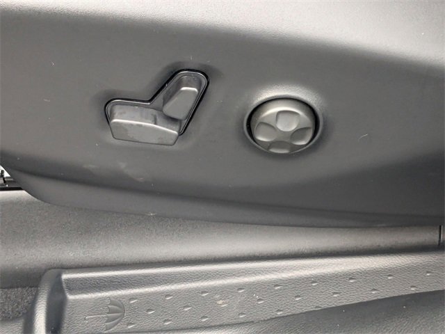 New 2026 Chrysler Voyager LX image 12