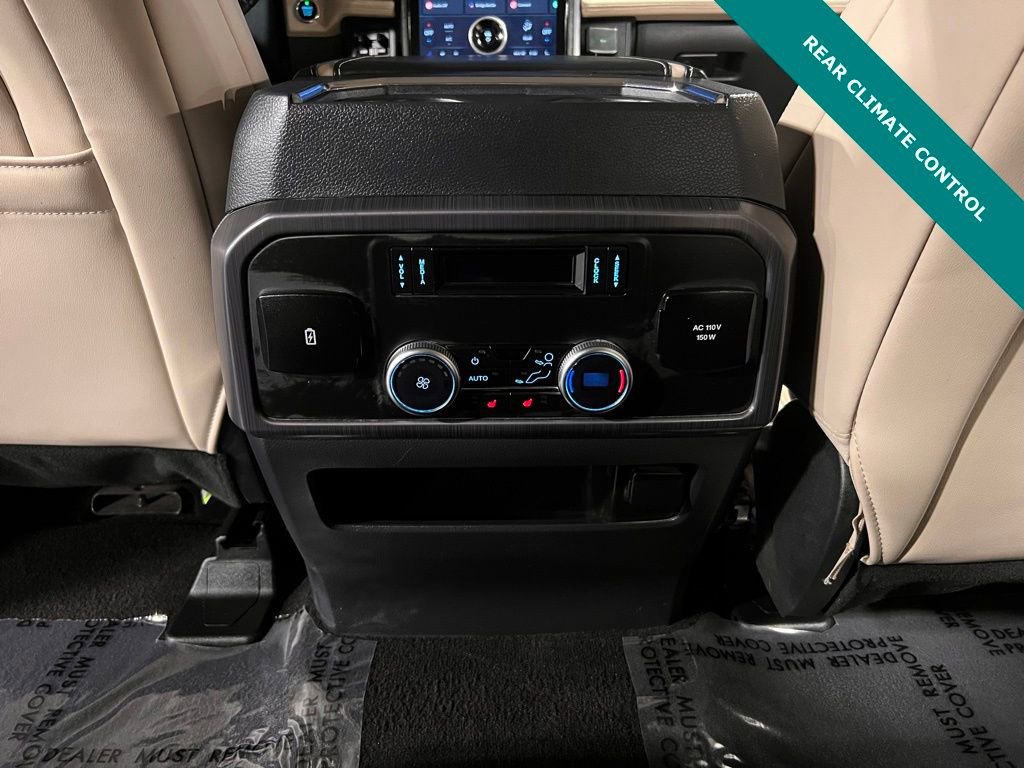 Used 2023 Ford Expedition Platinum image 16