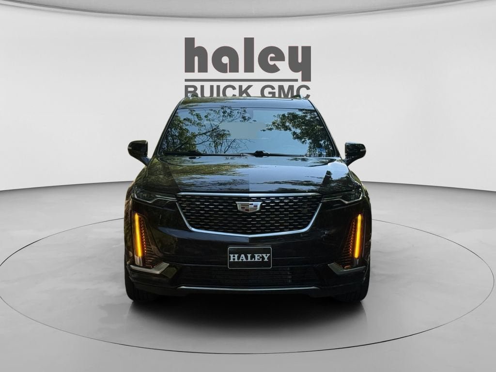 Used 2024 Cadillac XT6 Premium Luxury w/ LPO, Floor Liner Package FWD image 7