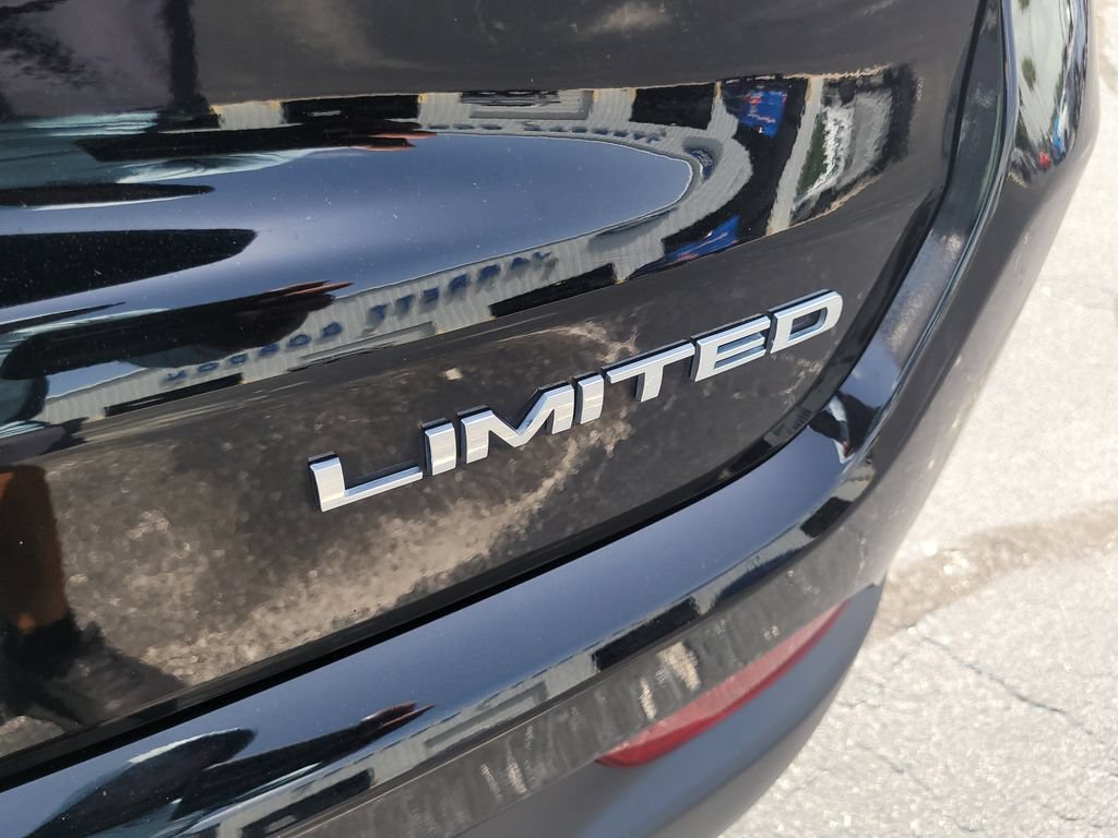 Used 2020 Jeep Compass Limited FWD image 7