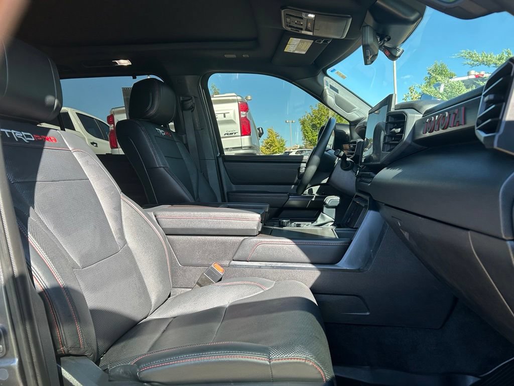 Used 2025 Toyota Sequoia TRD Pro AWD/4WD image 31