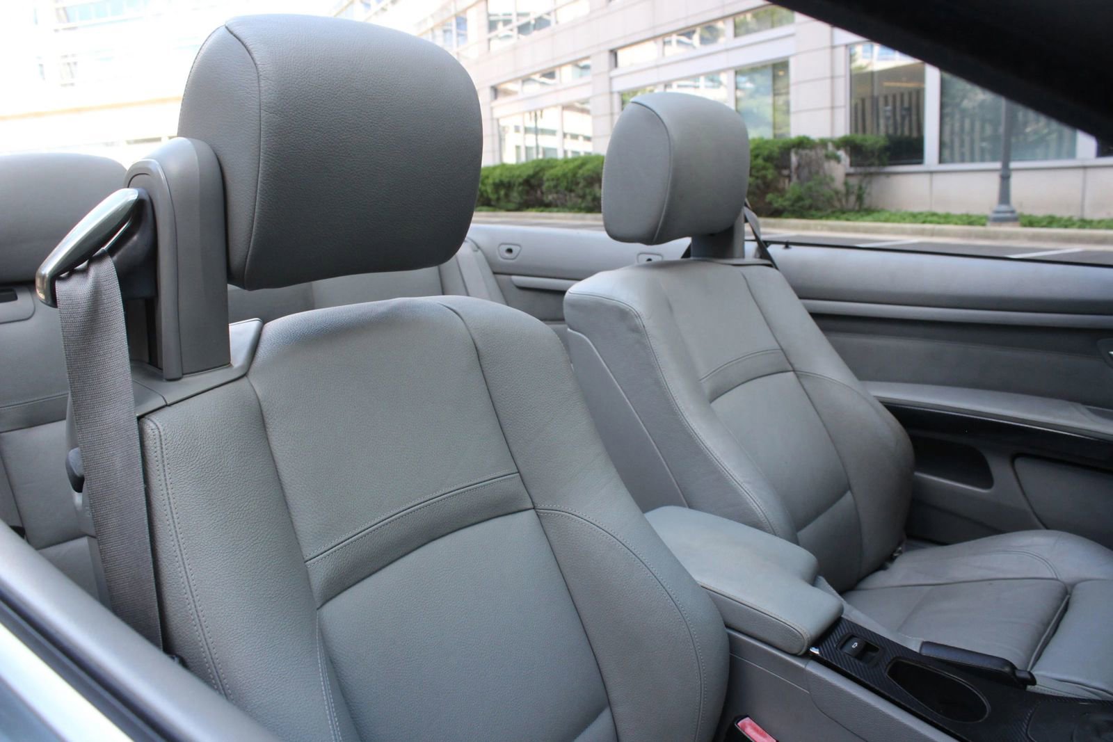 Used 2007 BMW 328i Convertible RWD image 23