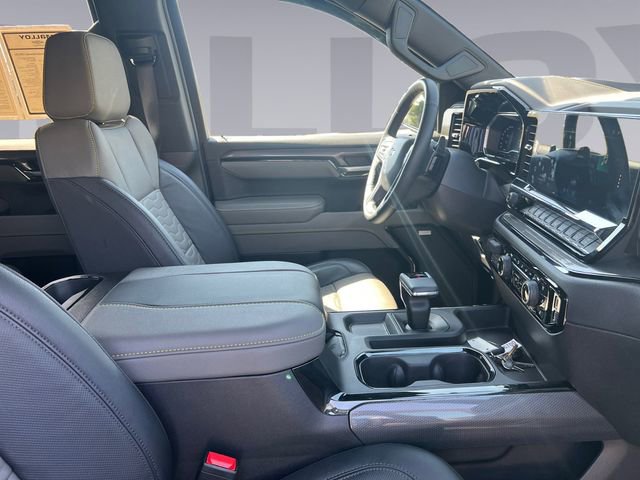 Used 2025 Chevrolet Silverado 1500 ZR2 image 17