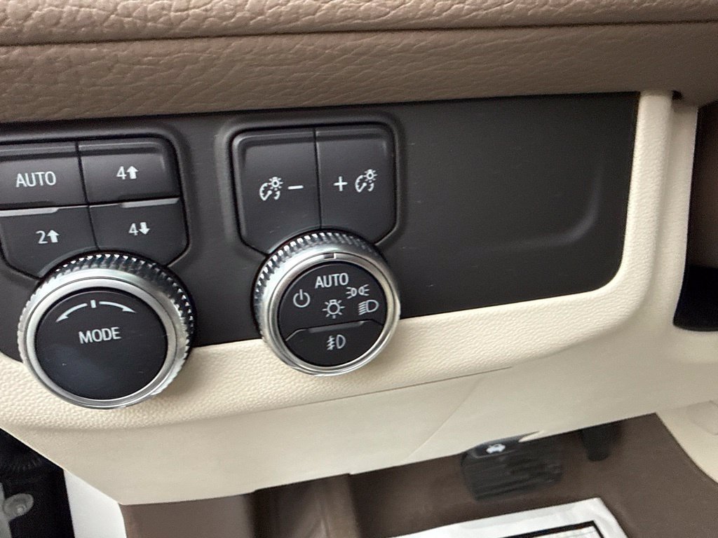 Used 2022 GMC Yukon Denali AWD/4WD image 24