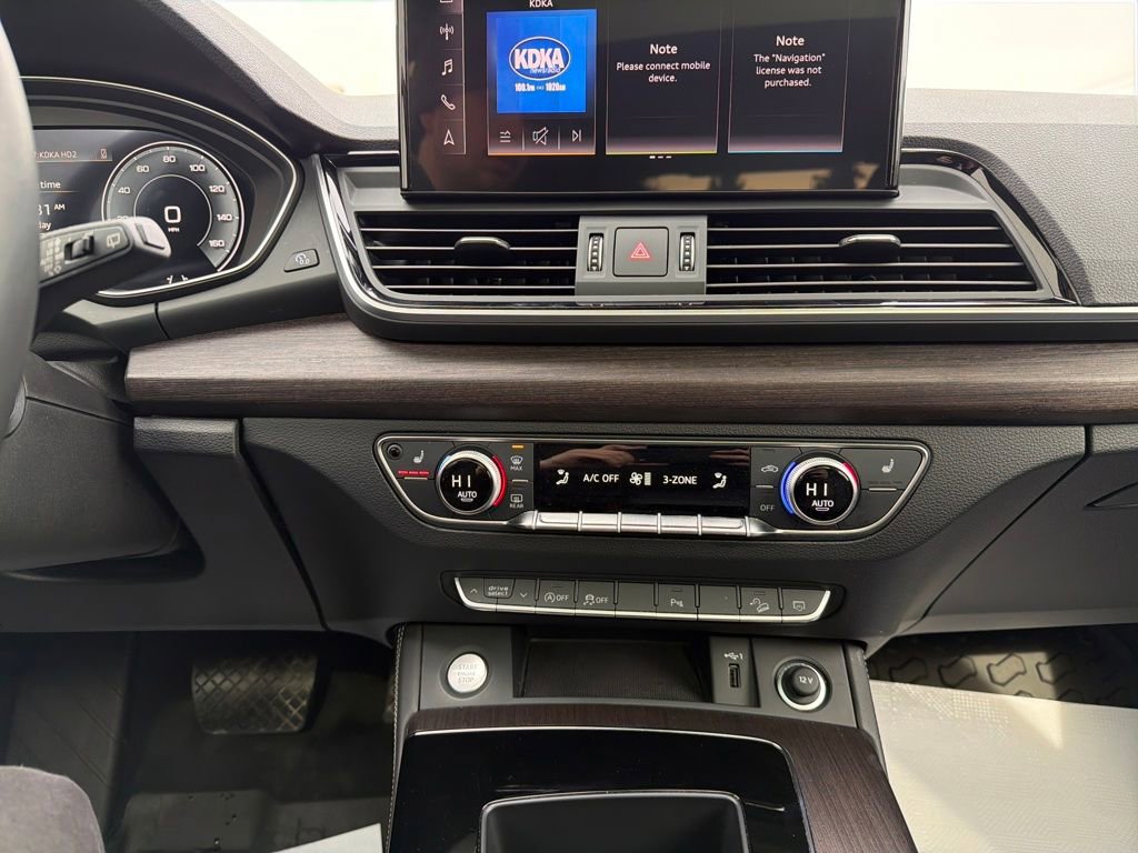 Used 2024 Audi Q5 2.0T Premium Plus w/ Premium Plus Package image 16