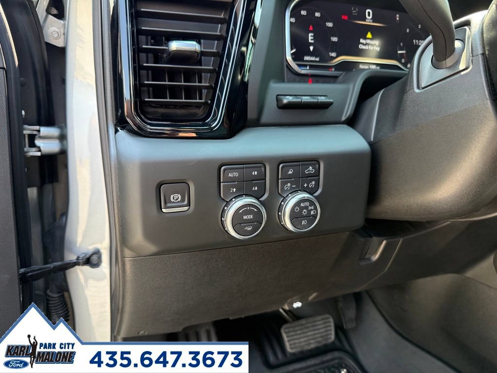 Used 2024 GMC Sierra 2500 AT4X AWD/4WD image 18