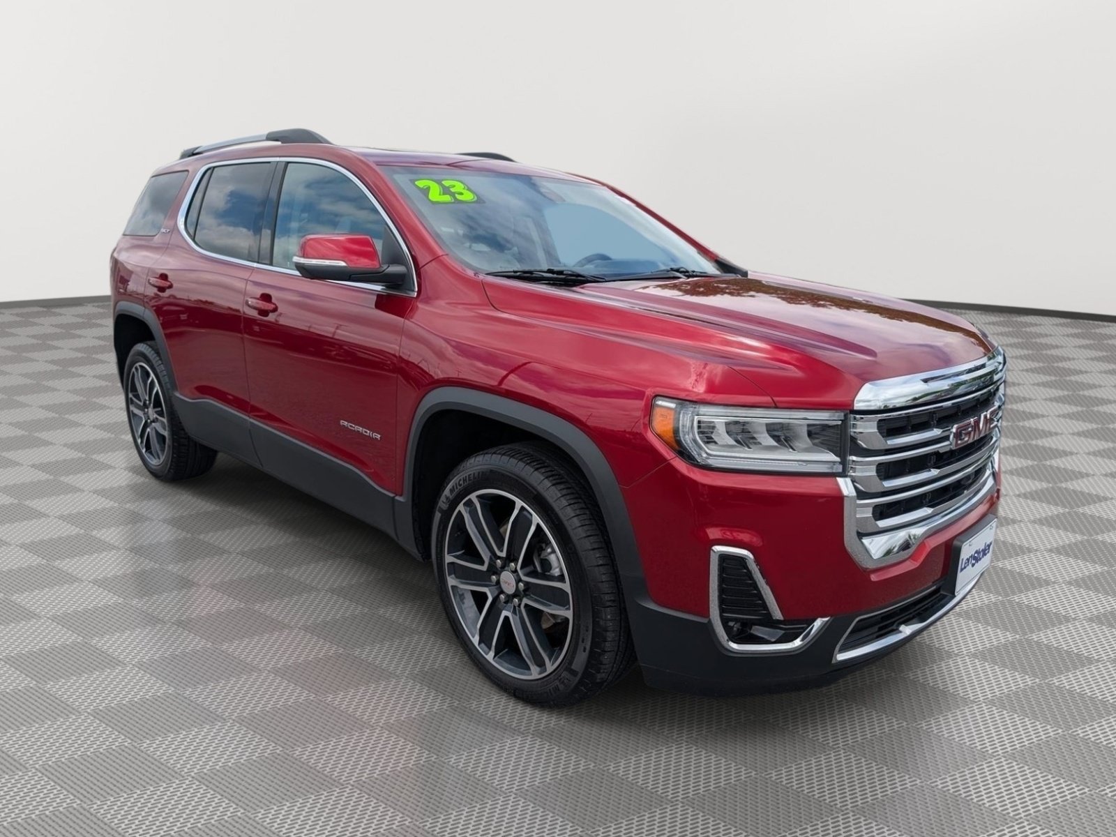 Used 2023 GMC Acadia SLT w/ Technology Package AWD/4WD image 7