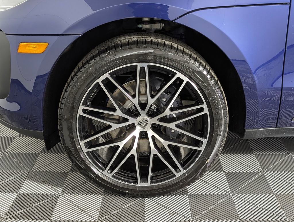 New 2026 Porsche Macan Turbo image 11