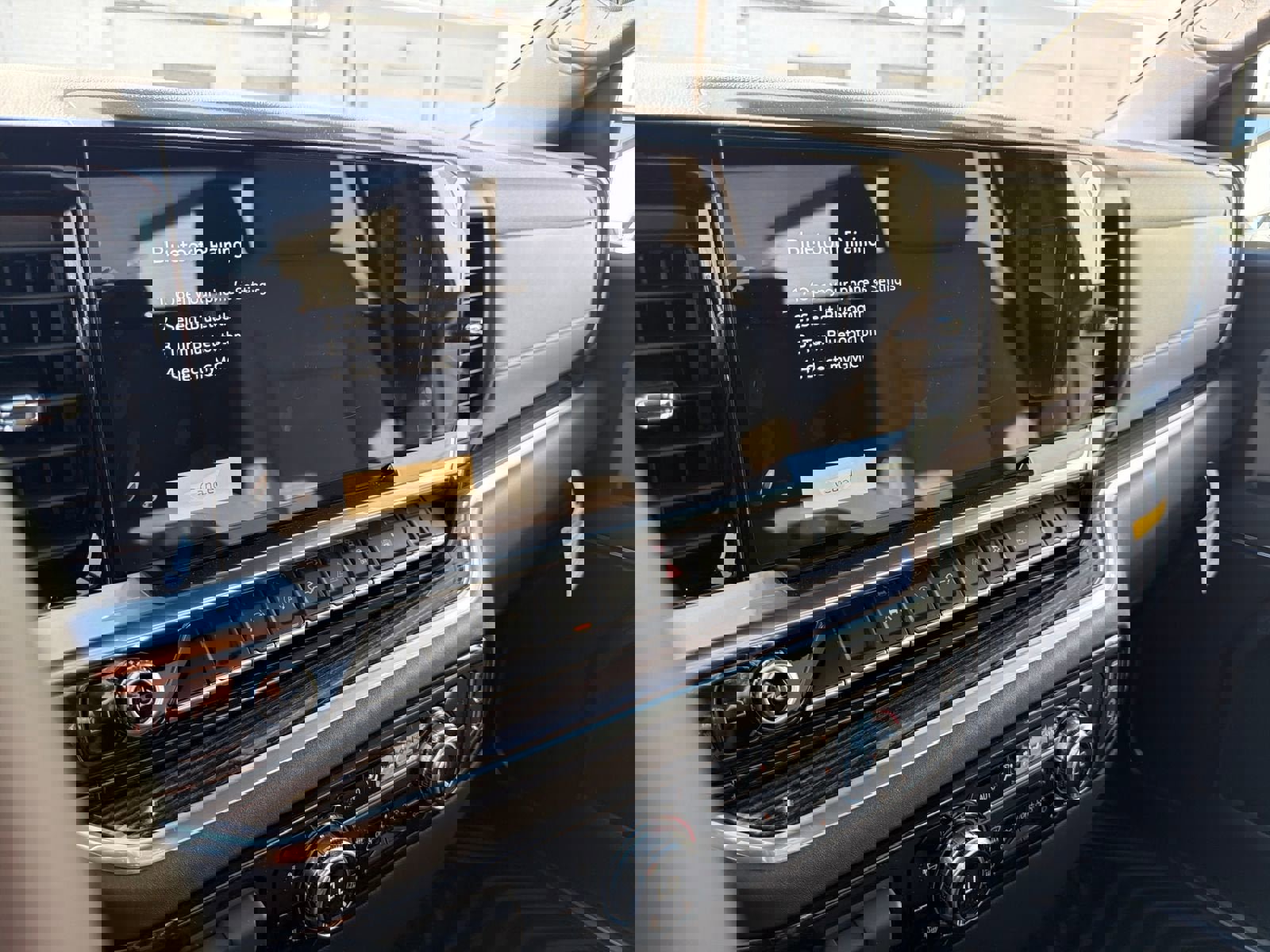 New 2026 GMC Sierra 1500 SLE image 23