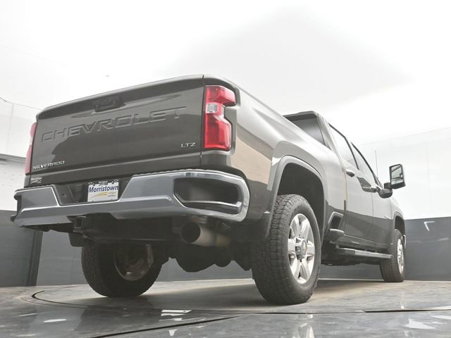 Used 2023 Chevrolet Silverado 2500 LTZ AWD/4WD image 31