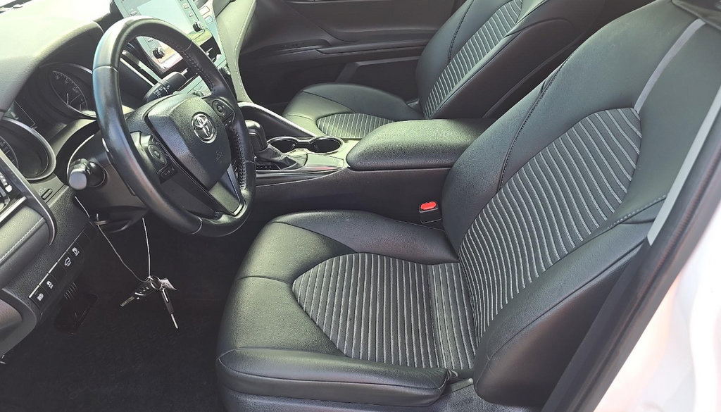 Used 2021 Toyota Camry SE FWD image 8