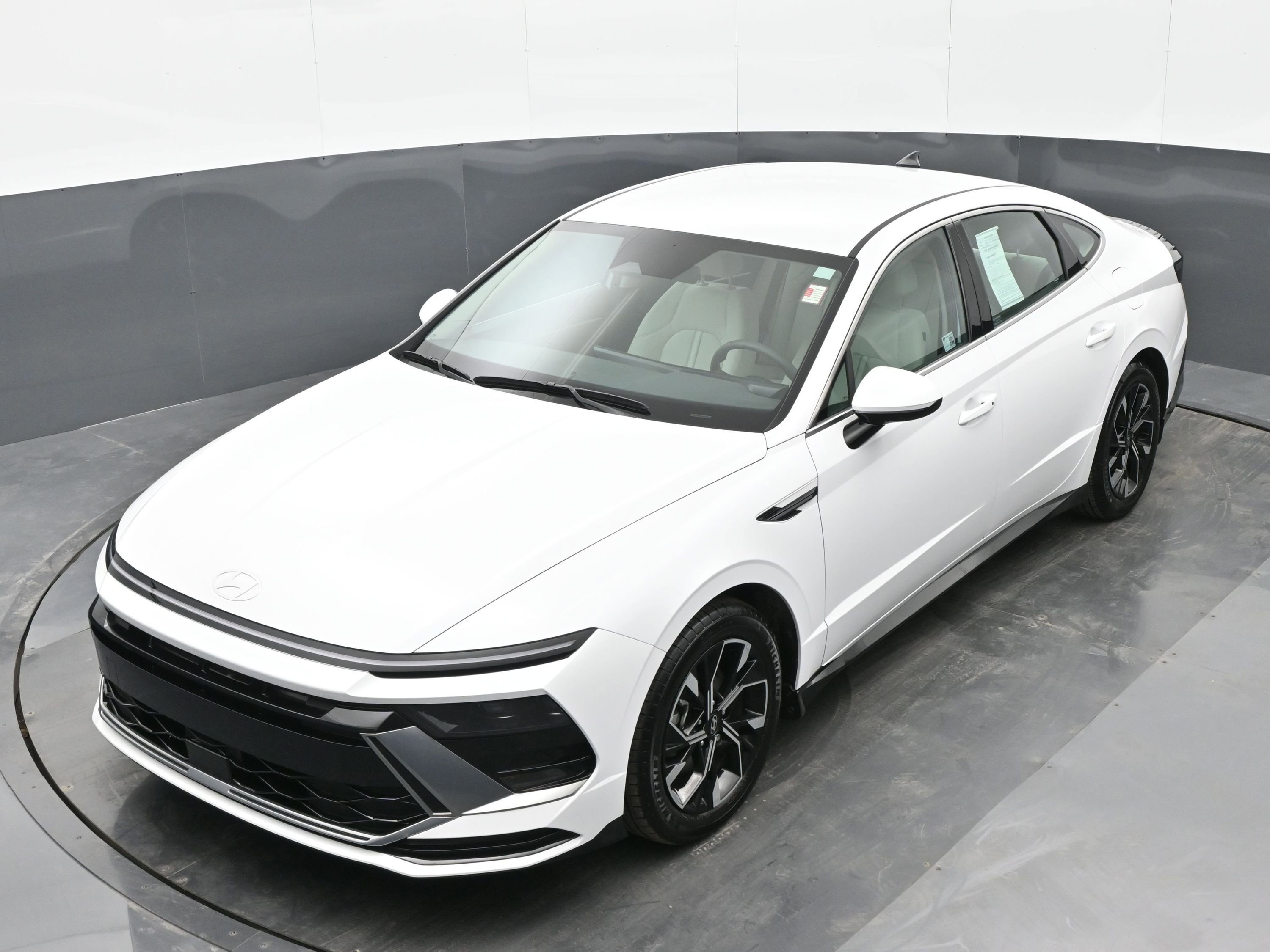 Certified 2025 Hyundai Sonata SEL image 32