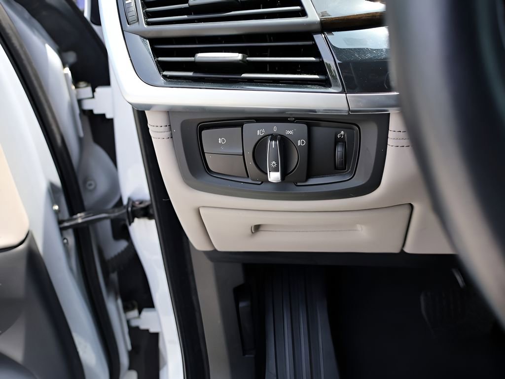 Used 2018 BMW X5 xDrive50i AWD/4WD image 38