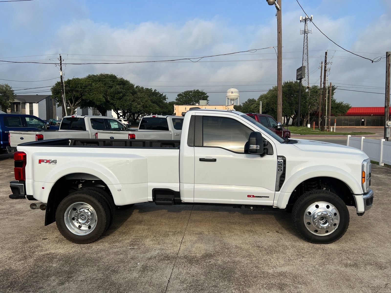 Used 2026 Ford F450 XLT w/ 360-Degree Camera Package AWD/4WD image 2