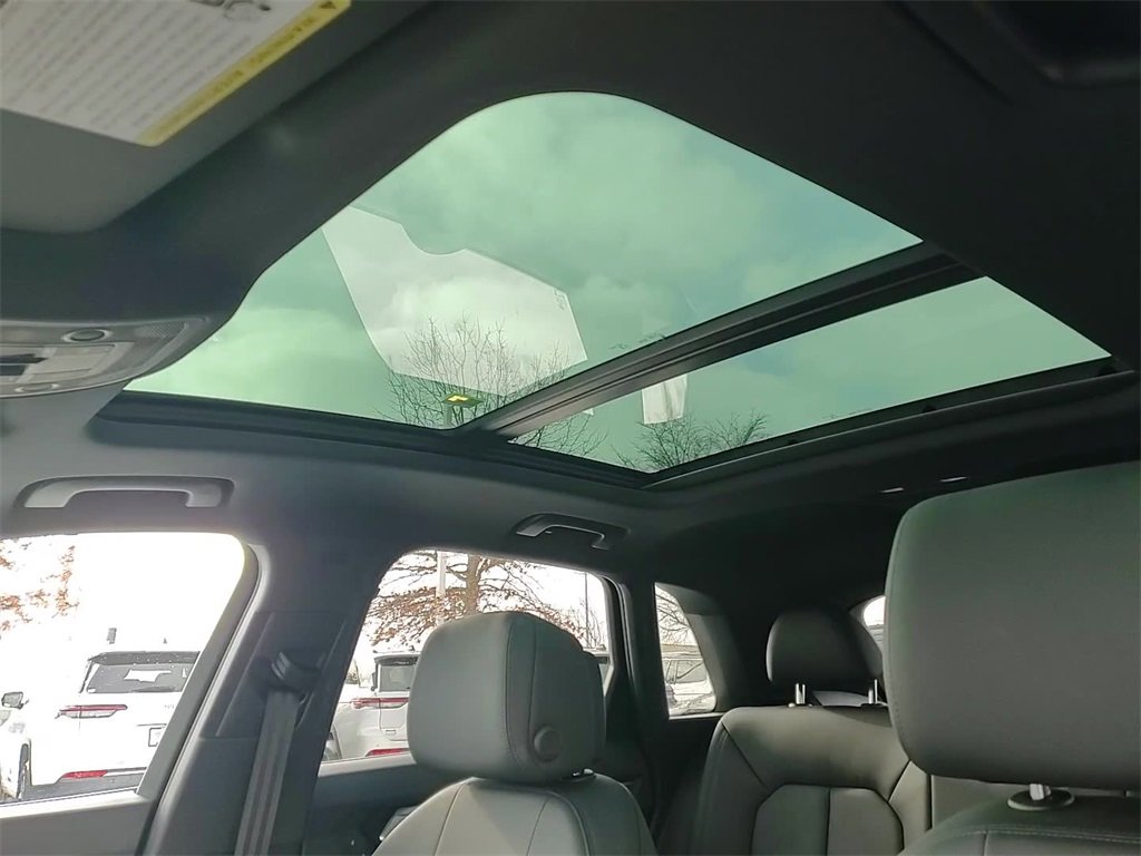 Used 2025 Audi Q3 2.0T Premium image 20