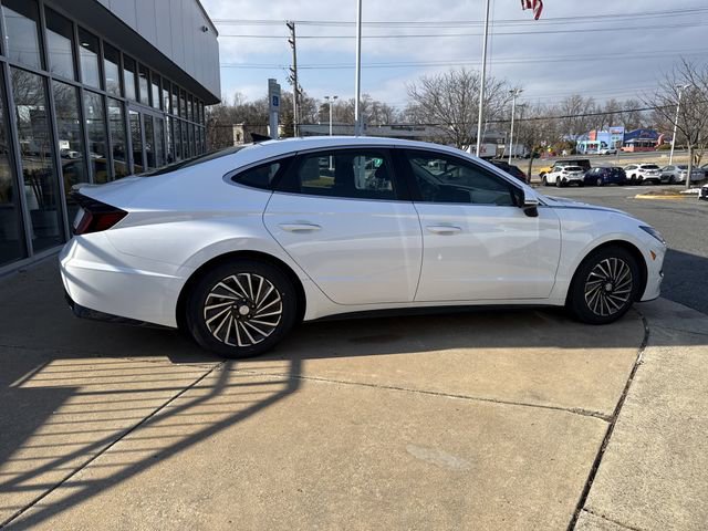 Used 2023 Hyundai Sonata SEL image 2
