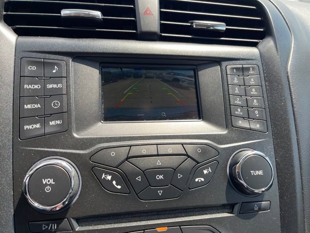 Used 2018 Ford Fusion SE w/ Equipment Group 201A FWD image 21