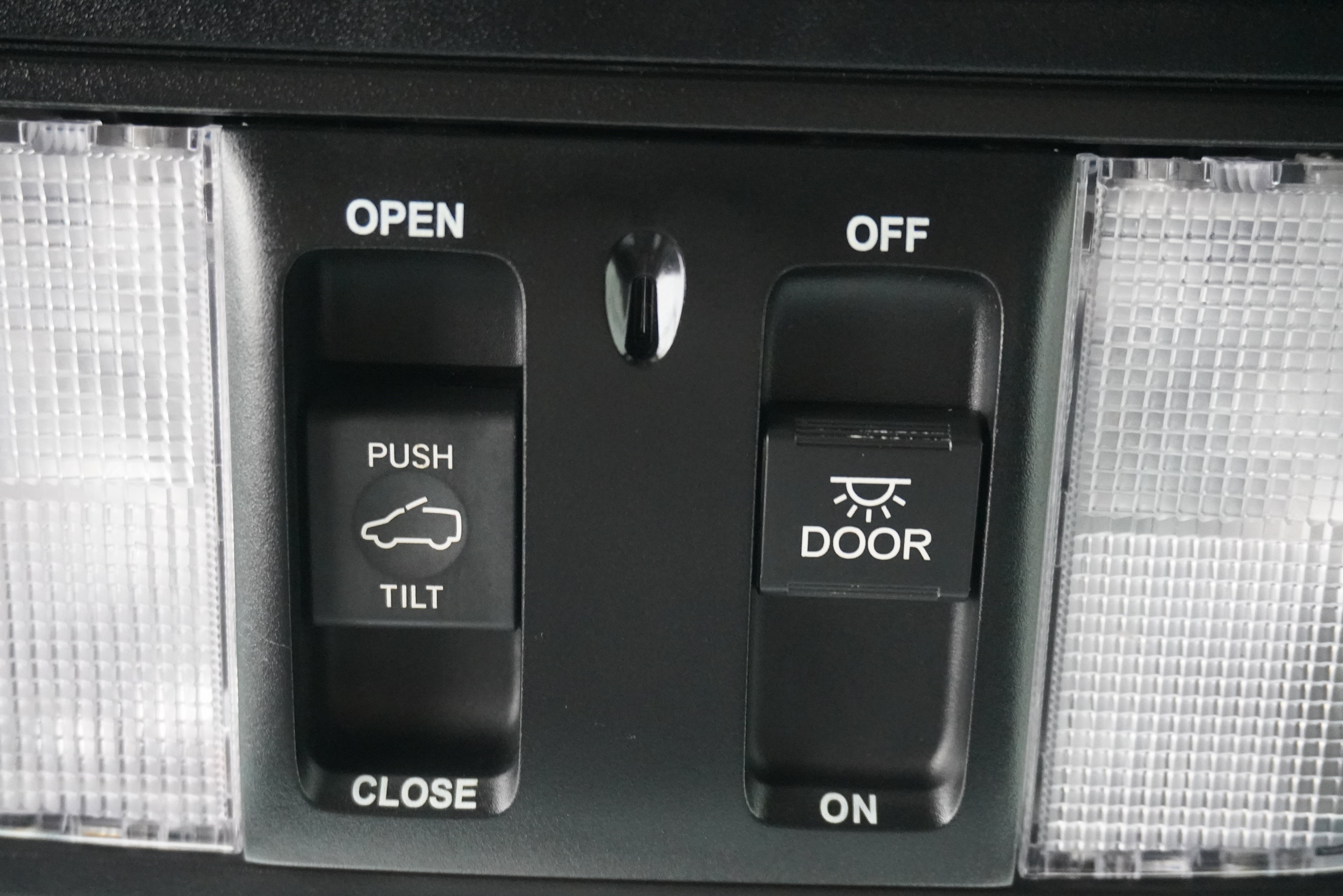Used 2024 Honda Odyssey Sport image 25