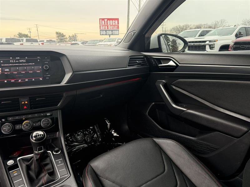 Used 2021 Volkswagen Jetta GLI Autobahn image 24