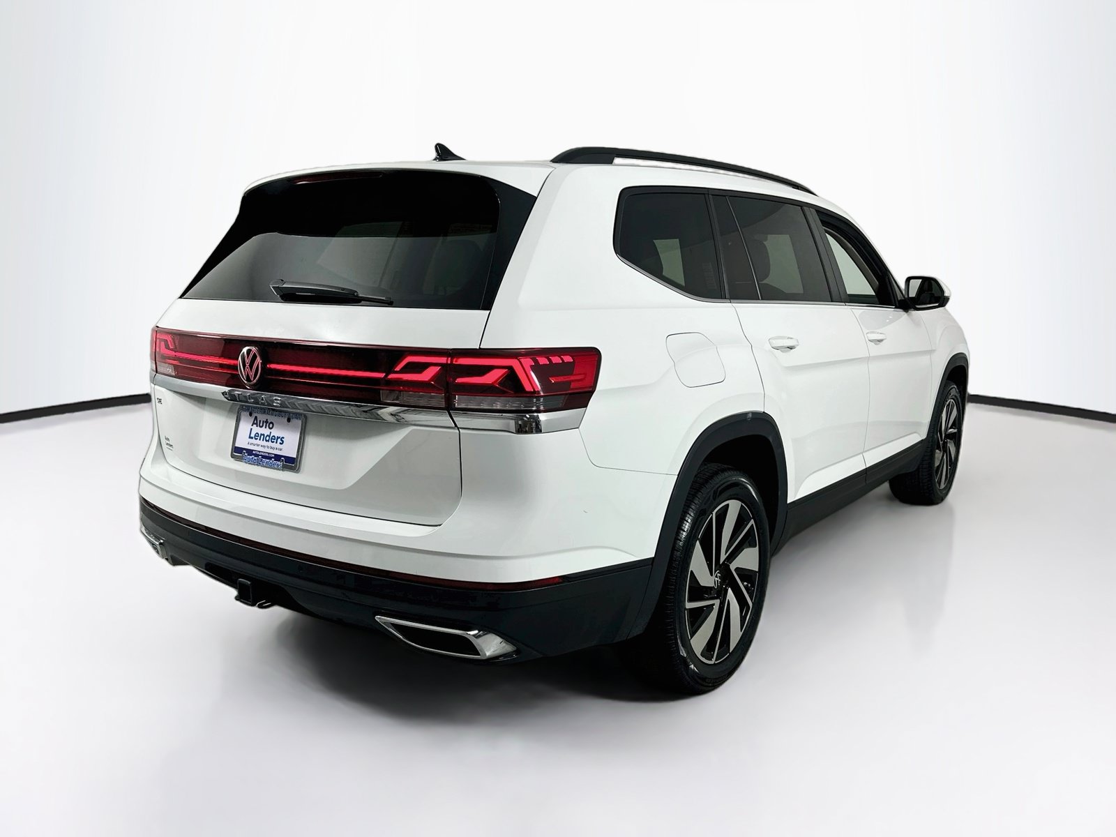 Used 2024 Volkswagen Atlas SE FWD image 5