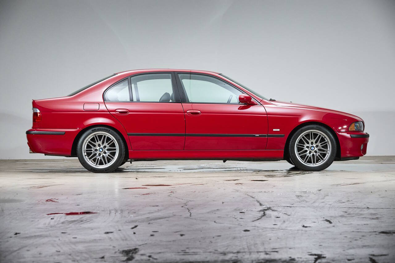 Used 2001 BMW M5 RWD image 4