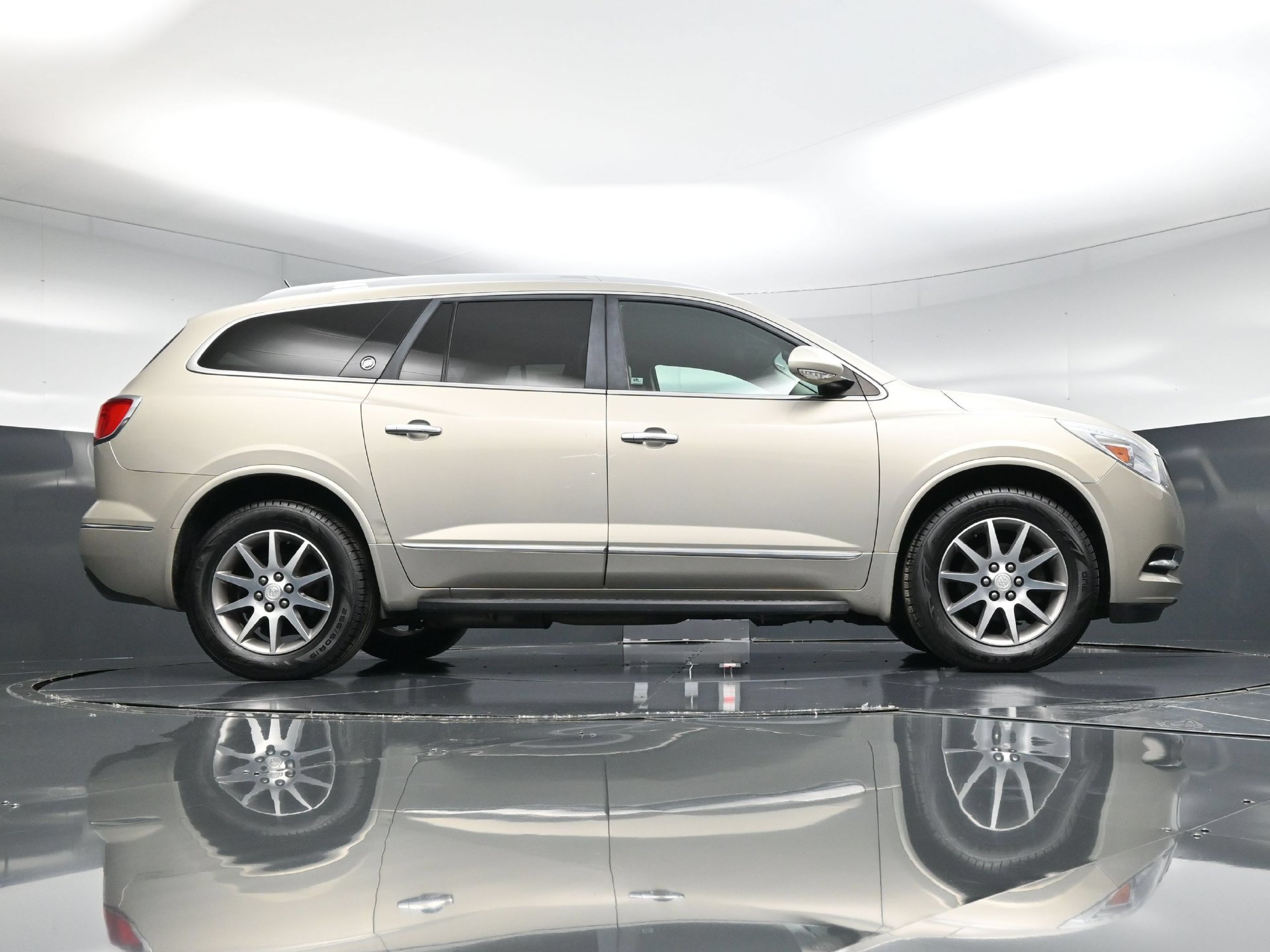 Used 2014 Buick Enclave Leather FWD image 48