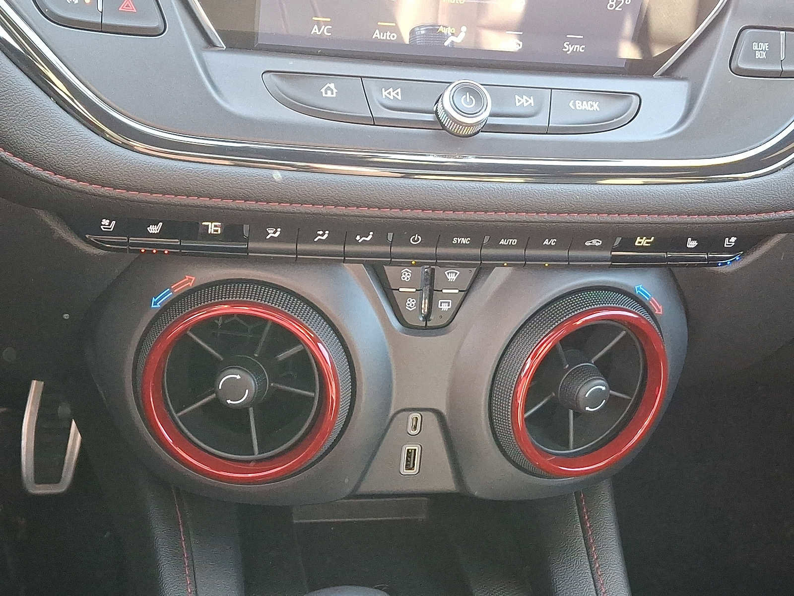 Used 2021 Chevrolet Blazer RS w/ Enhanced Convenience Package image 16