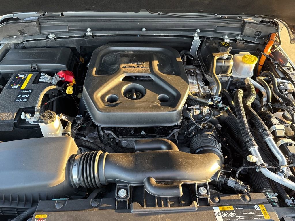 Used 2023 Jeep Wrangler Unlimited w/ Convenience Group image 12