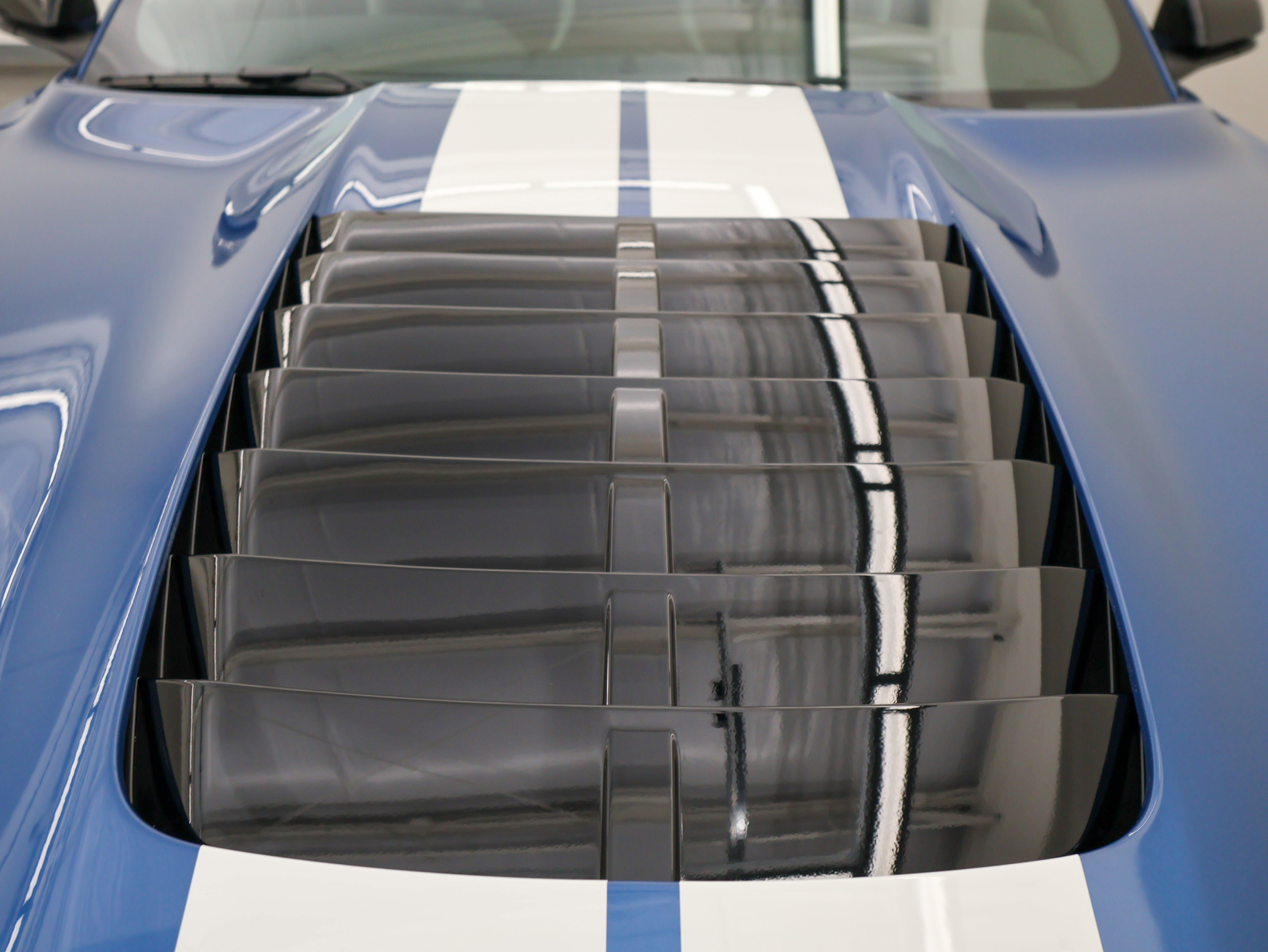 Used 2020 Ford Mustang Shelby GT500 w/ Carbon Fiber Track Pack RWD image 53