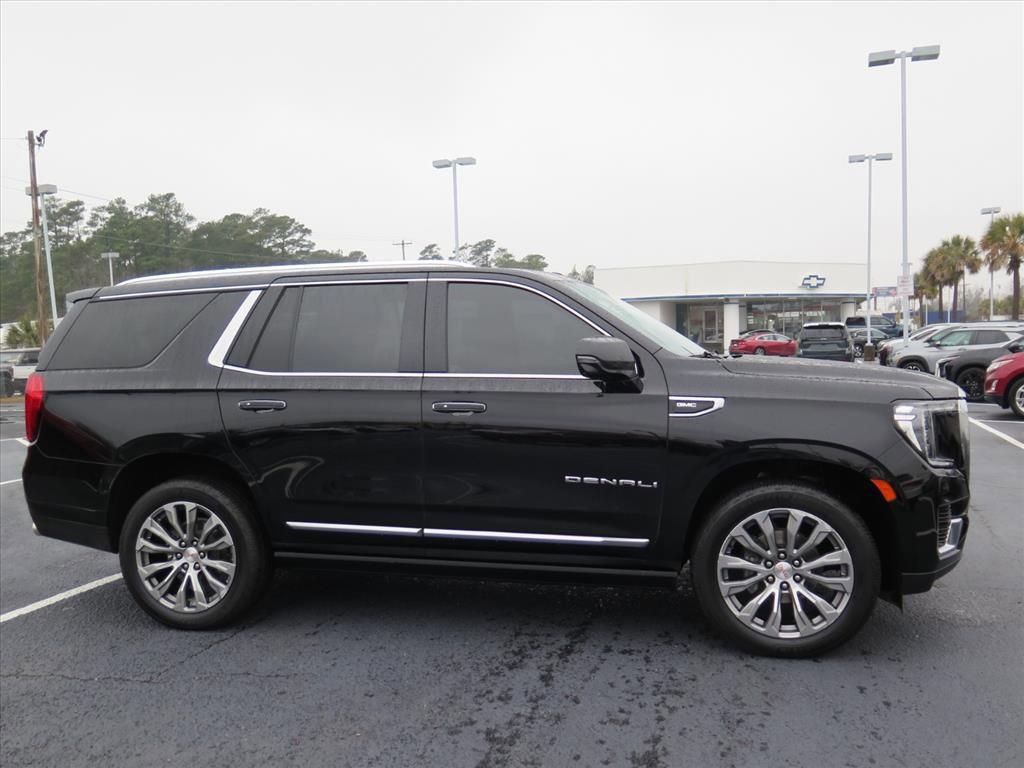 Used 2021 GMC Yukon Denali image 2