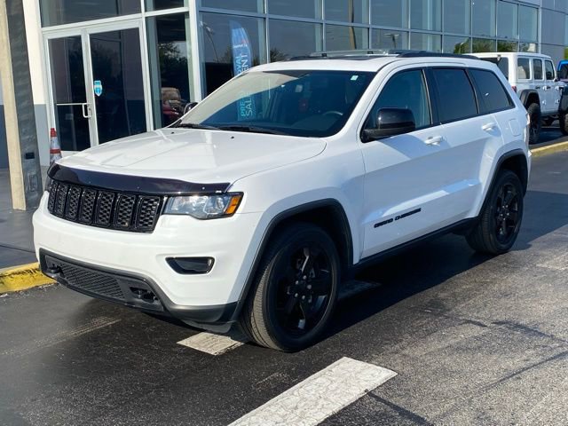 Used 2019 Jeep Grand Cherokee Laredo RWD image 4