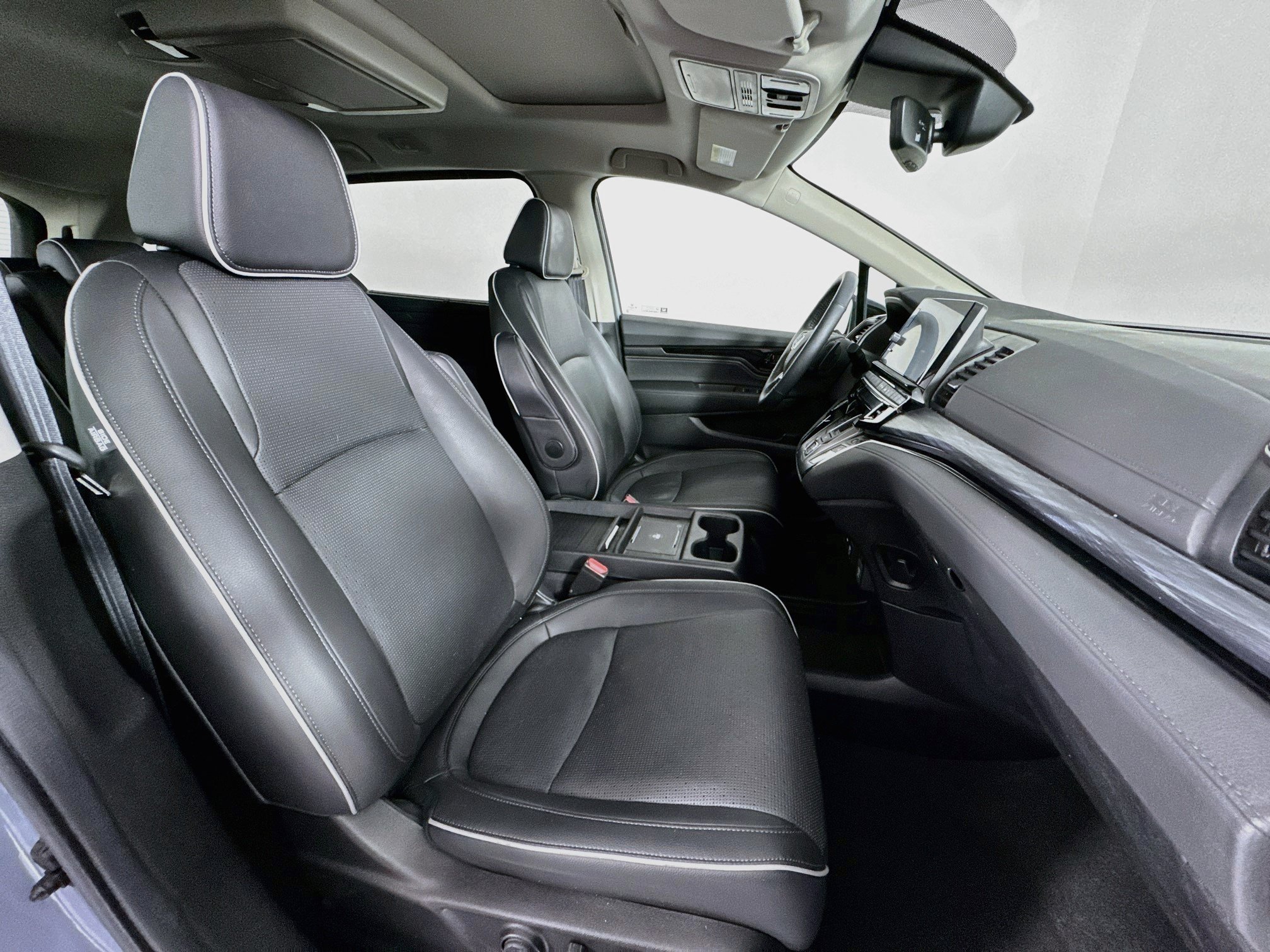 Certified 2025 Honda Odyssey Elite image 31