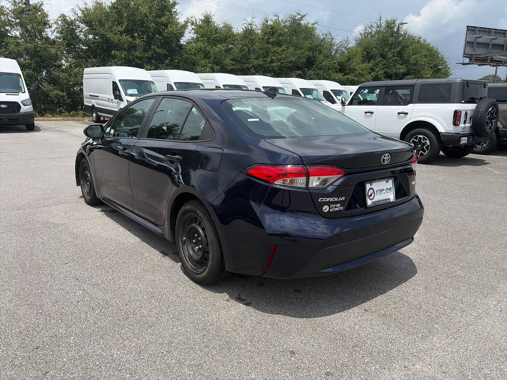 Used 2021 Toyota Corolla LE FWD image 5
