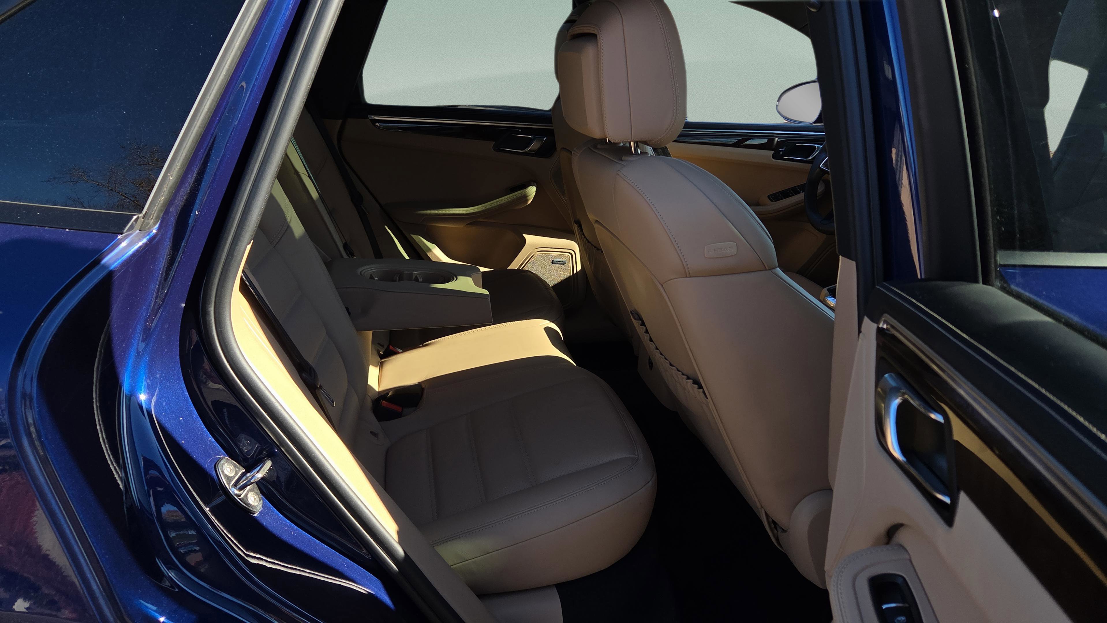 Used 2022 Porsche Macan image 26