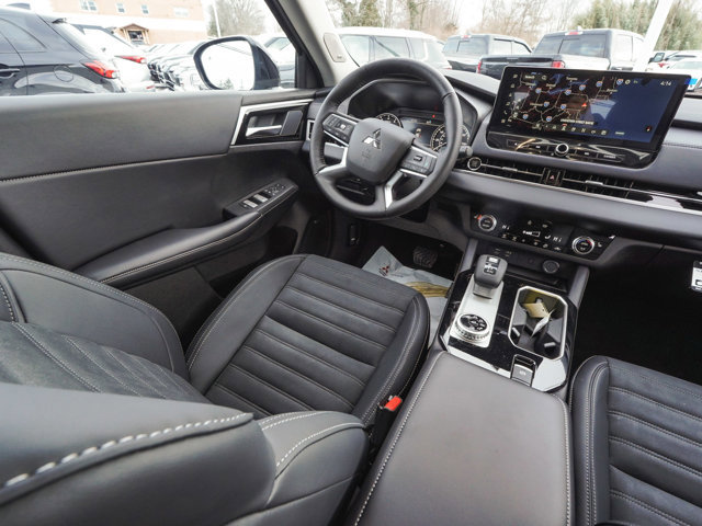 New 2026 Mitsubishi Outlander Trail Edition AWD/4WD image 40