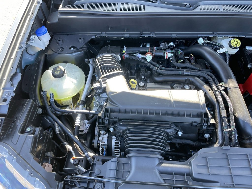 New 2025 Ford Maverick XLT w/ XLT Luxury Package image 40