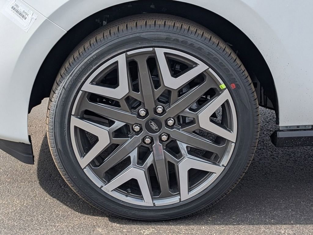 New 2026 Ford Expedition Max Platinum image 16