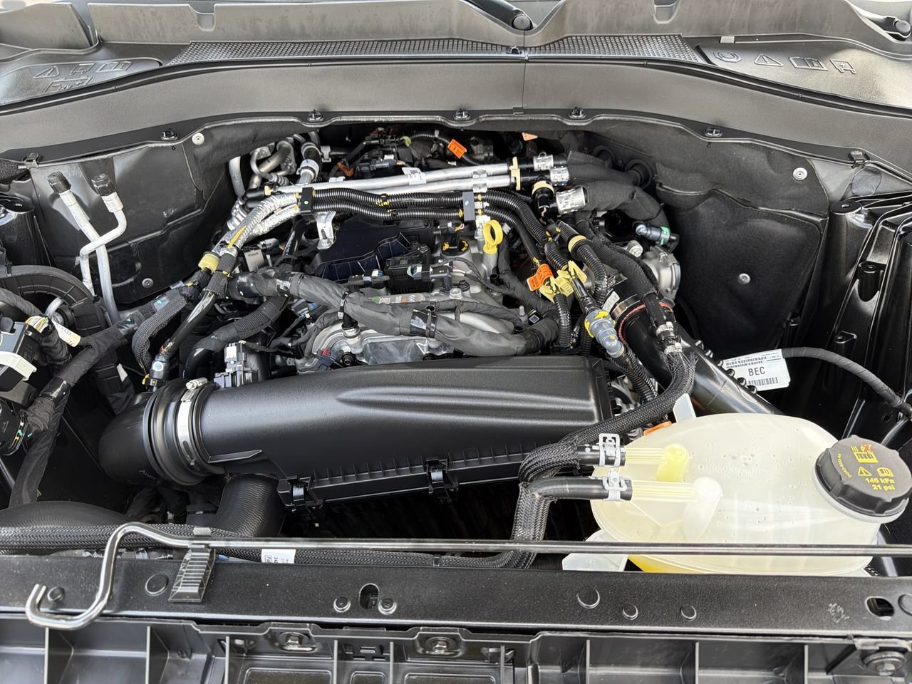 Certified 2025 Ford Explorer Active RWD image 11
