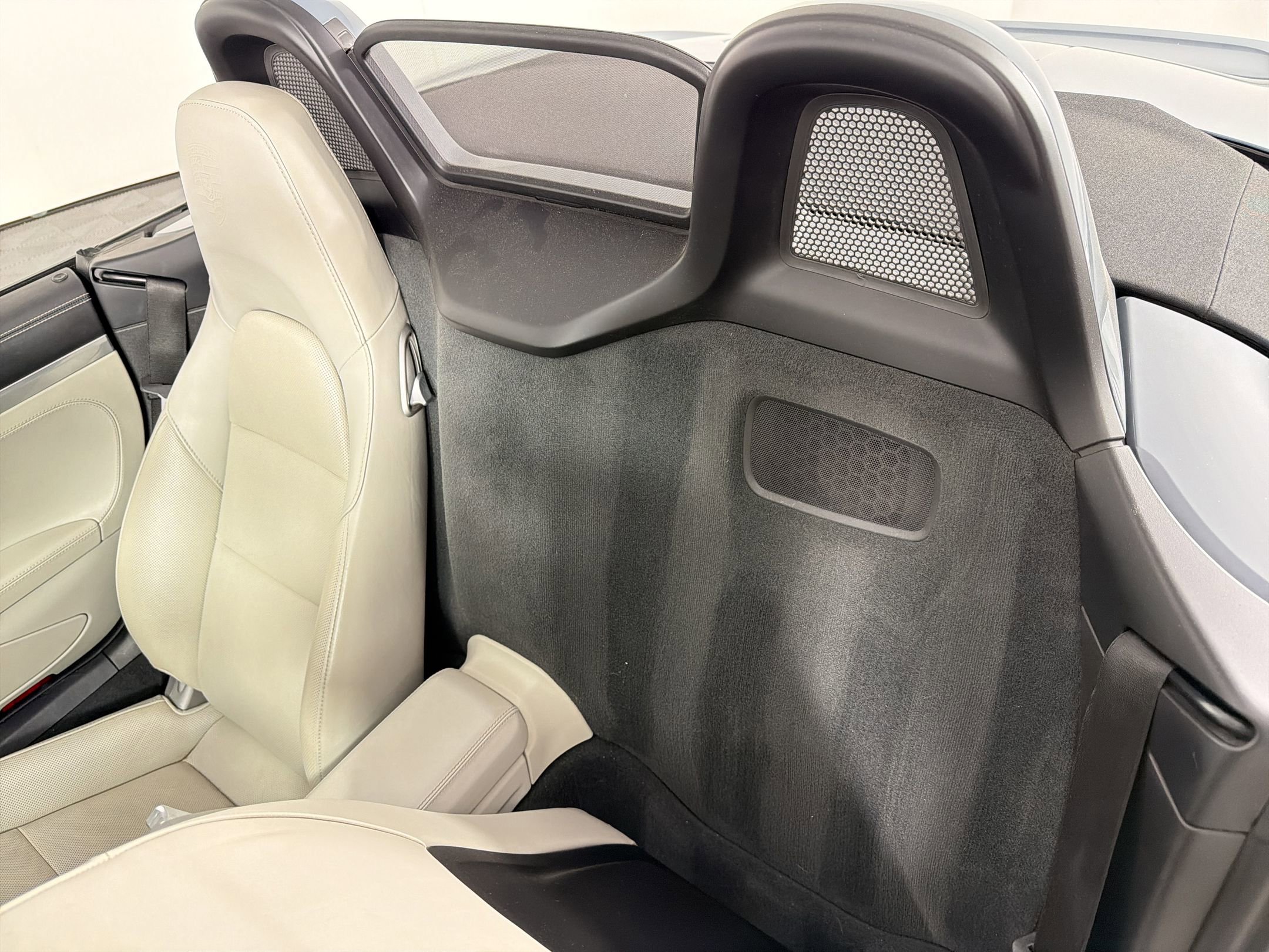 Certified 2017 Porsche 718 Boxster image 25